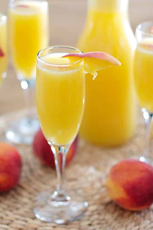 The Best Sweet Peach Mimosas (Mimosas with Peach Schnapps) - Seasoned  Sprinkles