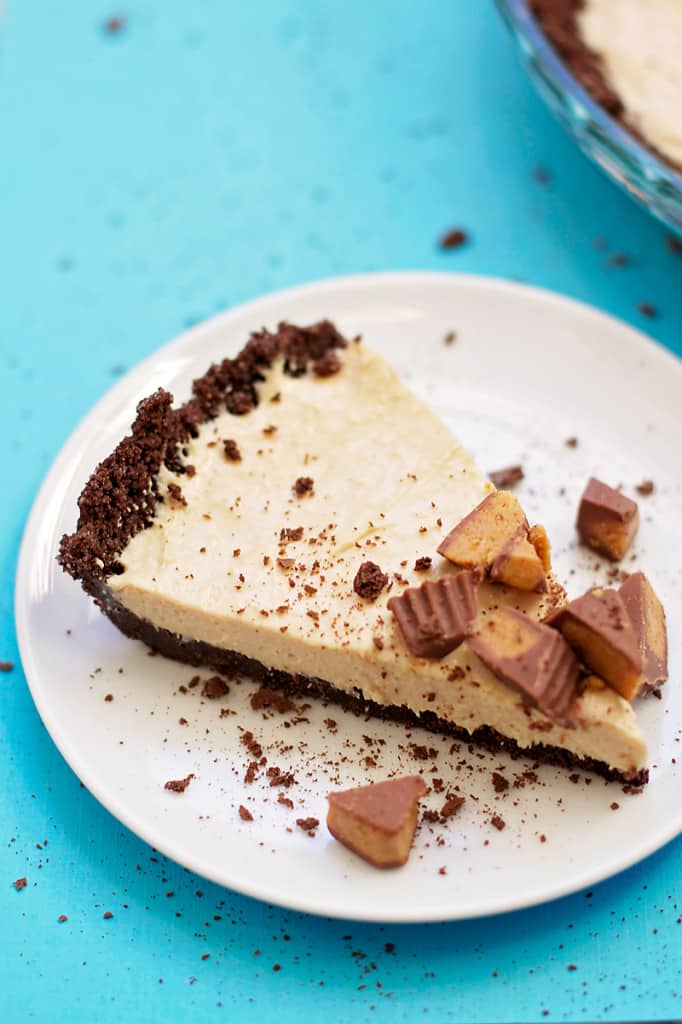 No-Bake Peanut Butter Pie- this NO BAKE pie is SUPER easy to make and one that will have everyone asking you for the recipe! │ bbritnell.com