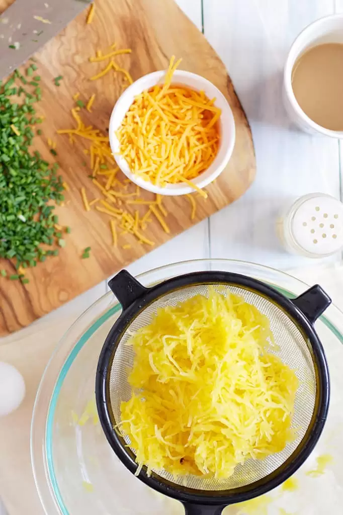 Spaghetti Squash Hash Browns- a great way to use up leftover spaghetti squash!! │ bbritnell.com