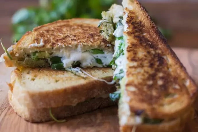 pesto grilled cheese-8