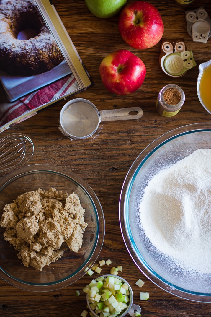 Apple Cider Donut Muffins- this recipe is easy to throw together and the perfect breakfast muffins for Autumn! | bbritnell.com