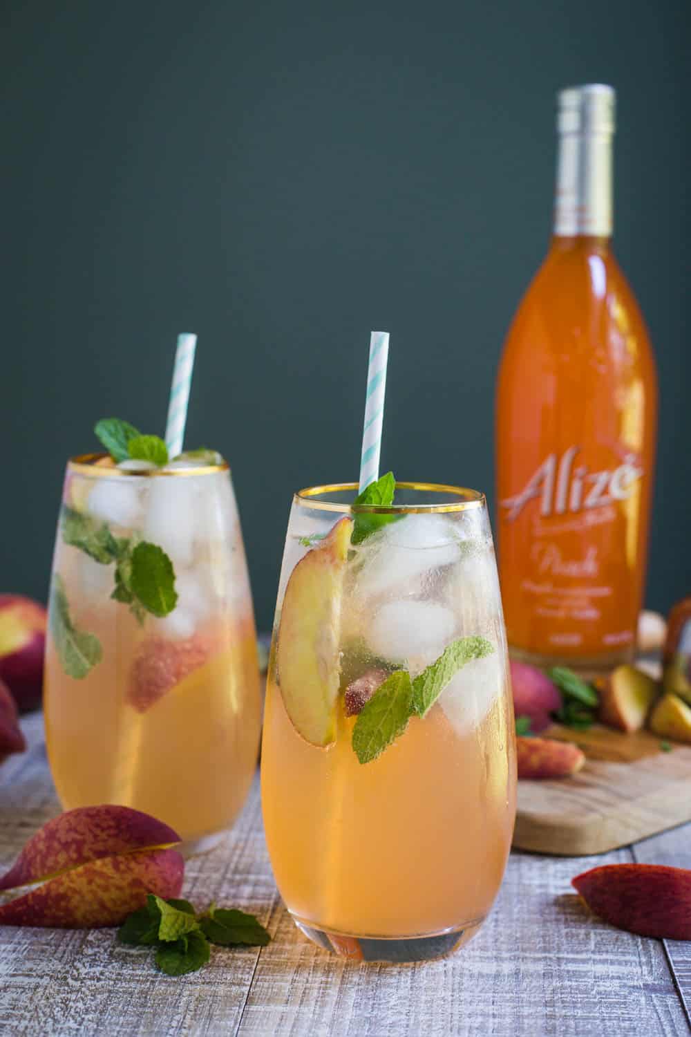 Peach Mojito- a simple fruity twist on the classic Mojito!