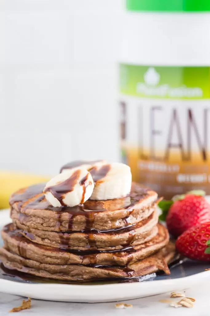 Healthy Protein Pancakes 3 Ways- these 3 recipes are easy to throw together, perfect for meal prep, and the perfect light breakfast!