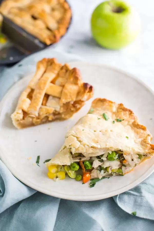 Finally, a Pie Pan Designed for People Who Can't Make Decisions