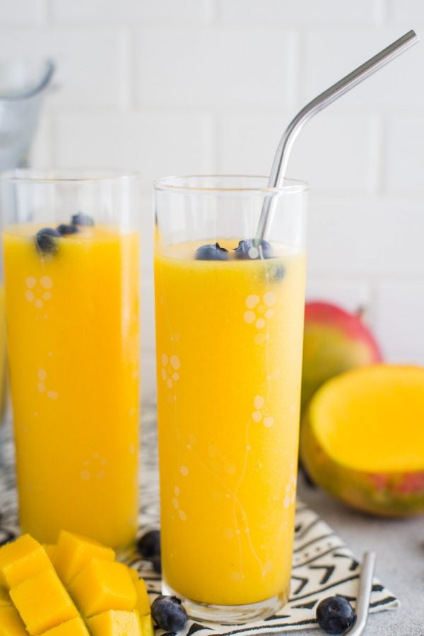 Mango Wine Slushie- super easy to make and the perfect frozen cocktail!