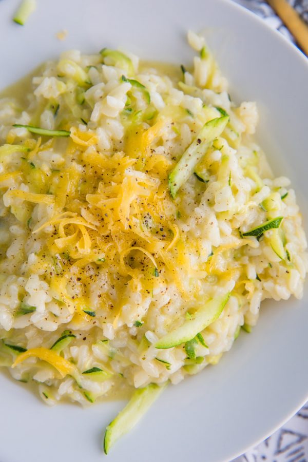 Cheesy Zucchini Risotto- this easy to make vegetarian dinner dish is something that the whole family will love and a good gluten free meal!