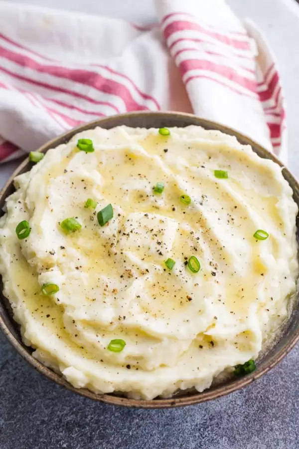 instant pot mashed potatoes with butter and green onions