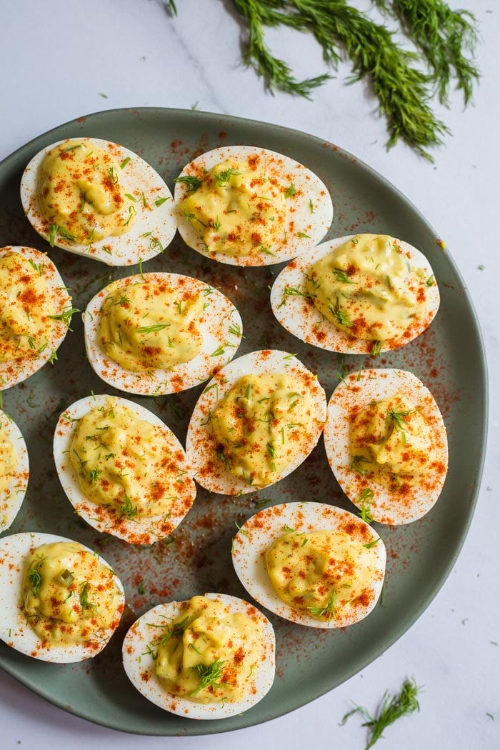 https://foodwithfeeling.com/wp-content/uploads/2019/04/Southern-Deviled-Eggs-2.jpg