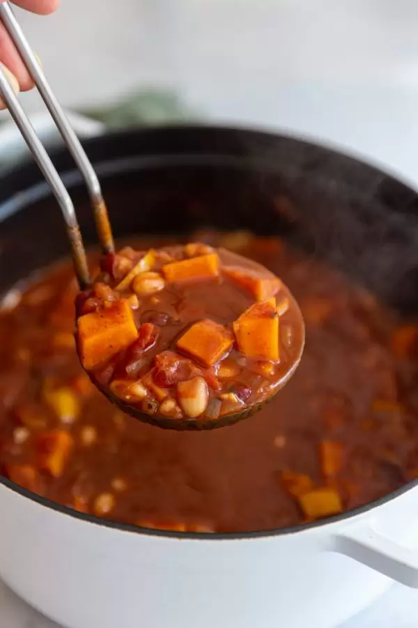 vegetarian chili sweet potato
