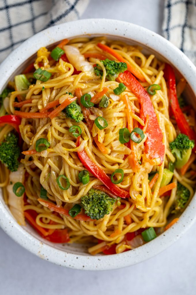 Vegetable Chow Mein - Food with Feeling