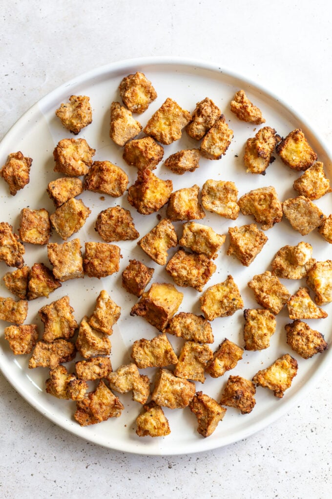 crispy air fryer tofu on a plate