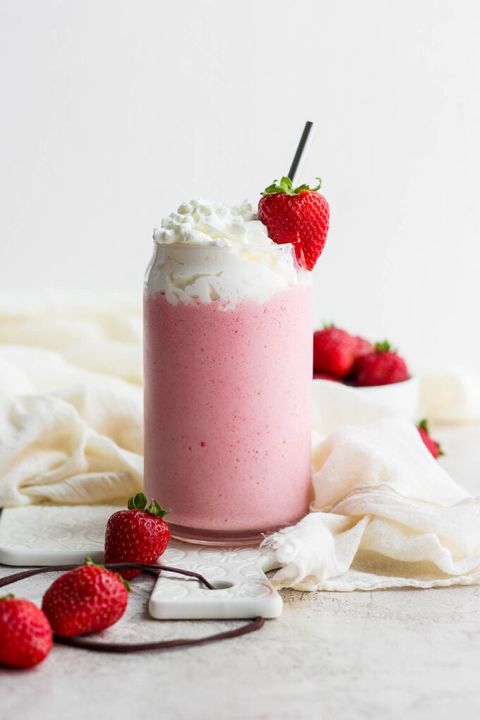 https://foodwithfeeling.com/wp-content/uploads/2021/06/strawberry-milkshake-7-680x1020.jpg