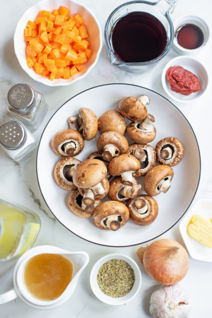 ingredients for mushrooms bourguignon