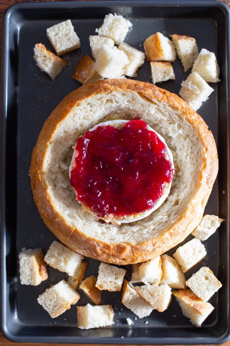 baked-brie-in-bread-food-with-feeling