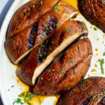 Sliced portobello mushrooms that have been sliced.