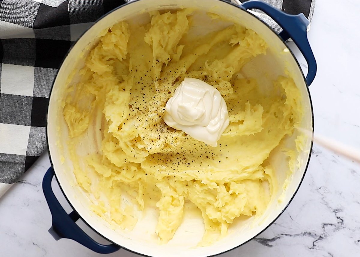 mashed potatoes and mayo in a pot to make vegan mashed potatoes