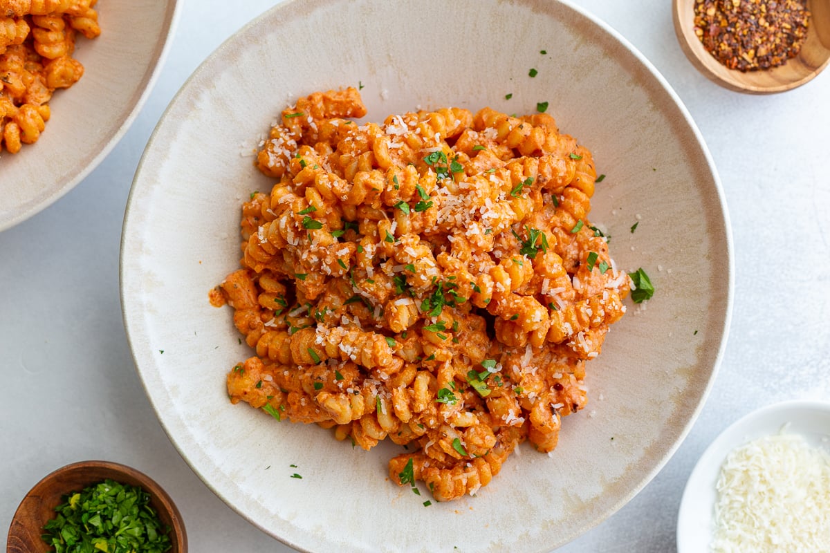 This Creamy Tomato Pasta Has 25+ Grams of Protein Per Serving