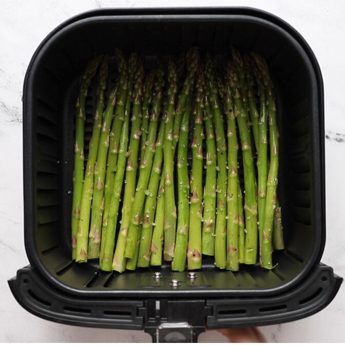 cooking asparagus in the air fryer